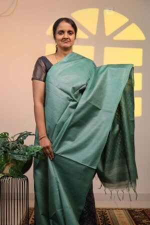 Moonga Silk Weave - Green with Sequence work - Weaved Pallu