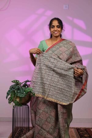 Kota Saree - Black and Pink Checks with Floral Design