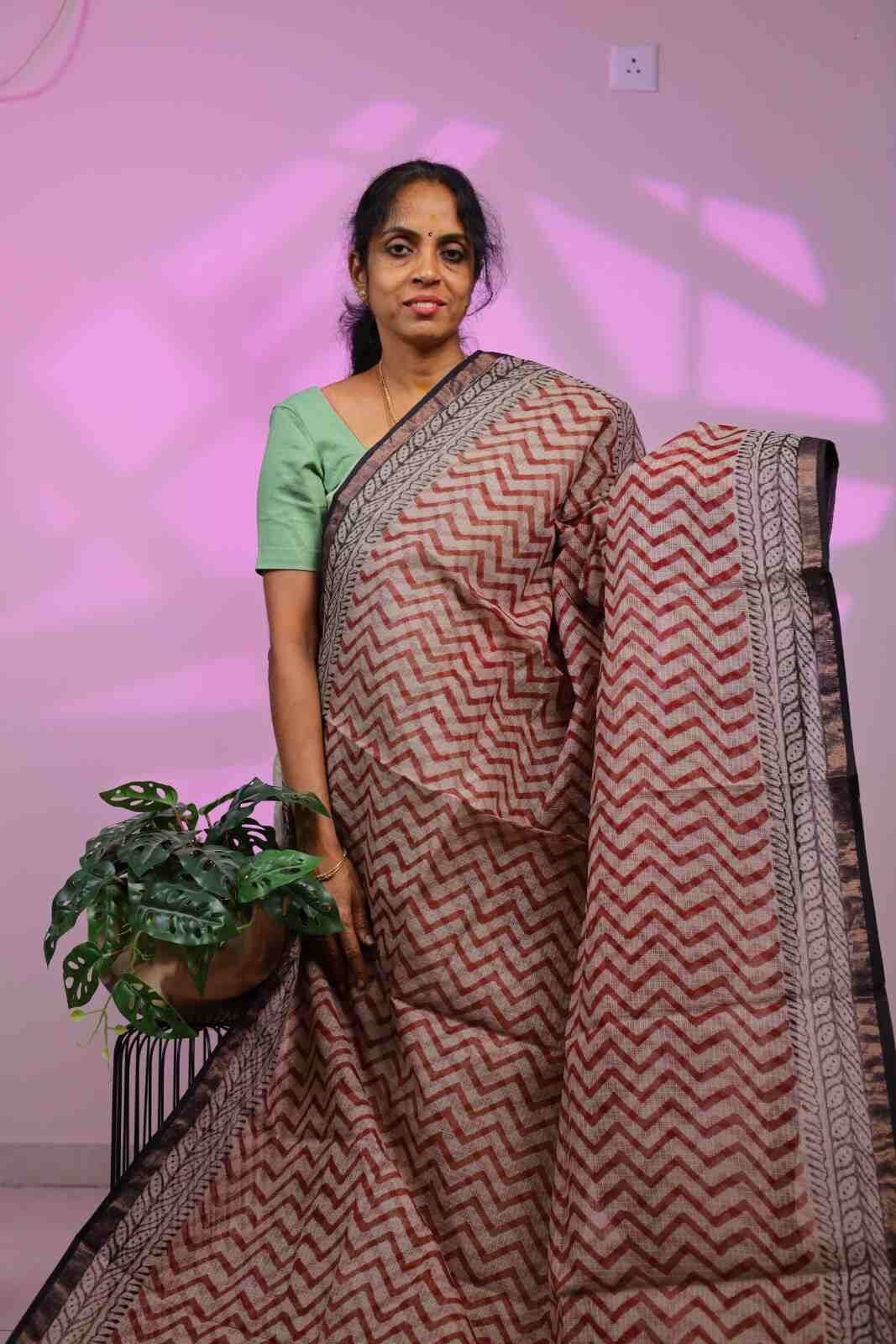 Kota Saree - Red Zig Zag in Chickoo with Black Zari Border